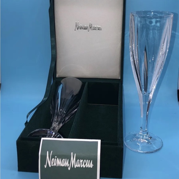 GODINGER FOR NEIMAN MARCUS CRYSTAL TOASTING CHAMPAGNE FLUTES IN VELVET BOX - Picture 2 of 10